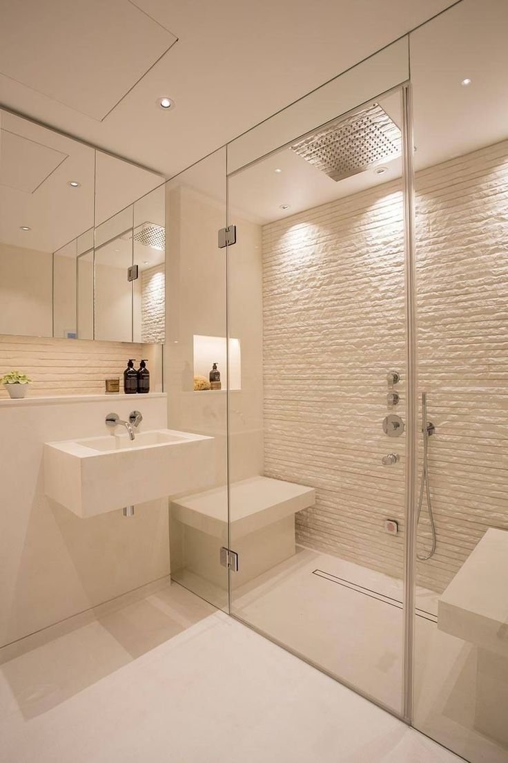 ванная комната с душевой дизайн светлая