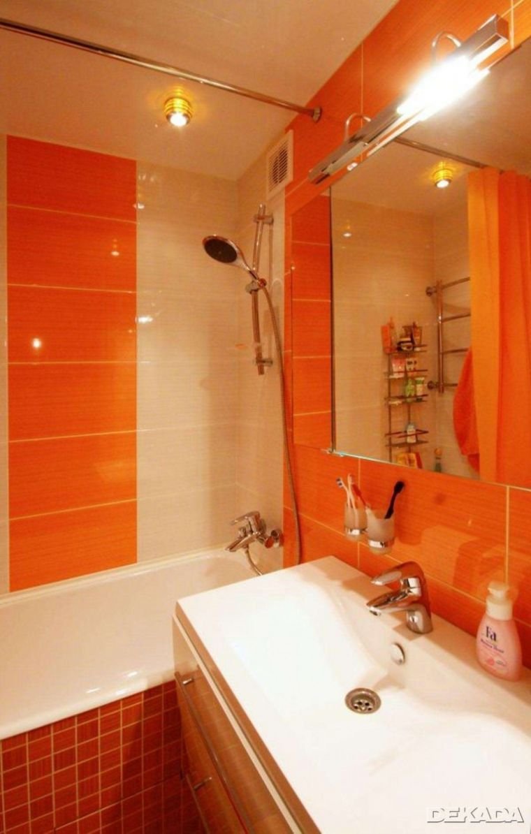 Ванная оранжевая с белым