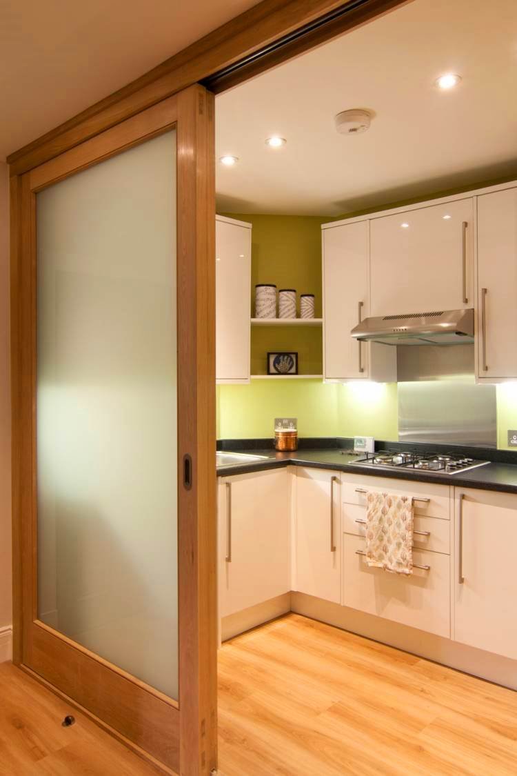 Дизайн кухонь без окон (59 фото)
