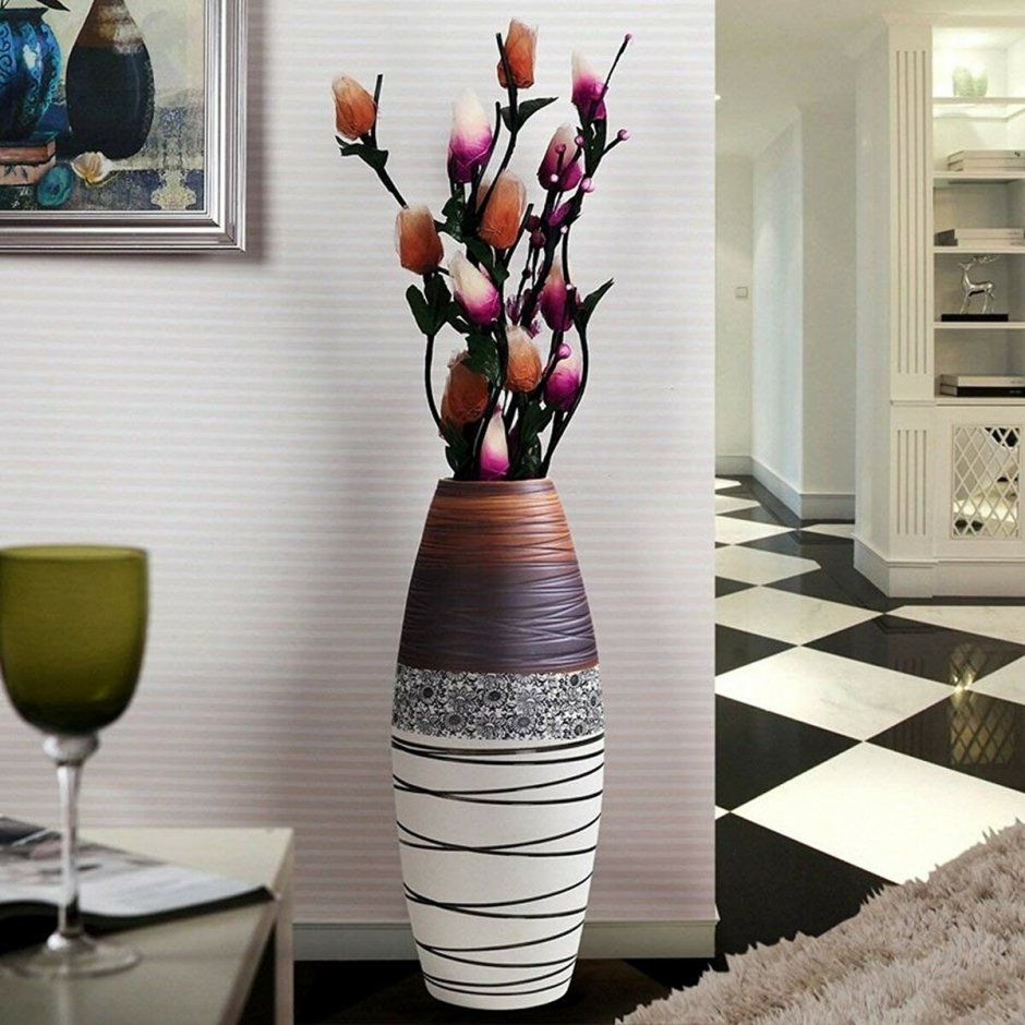 Напольные вазы в интерьерах комнат (59 фото)