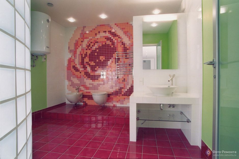 Ванная комната с частичной выкладкой плиткой