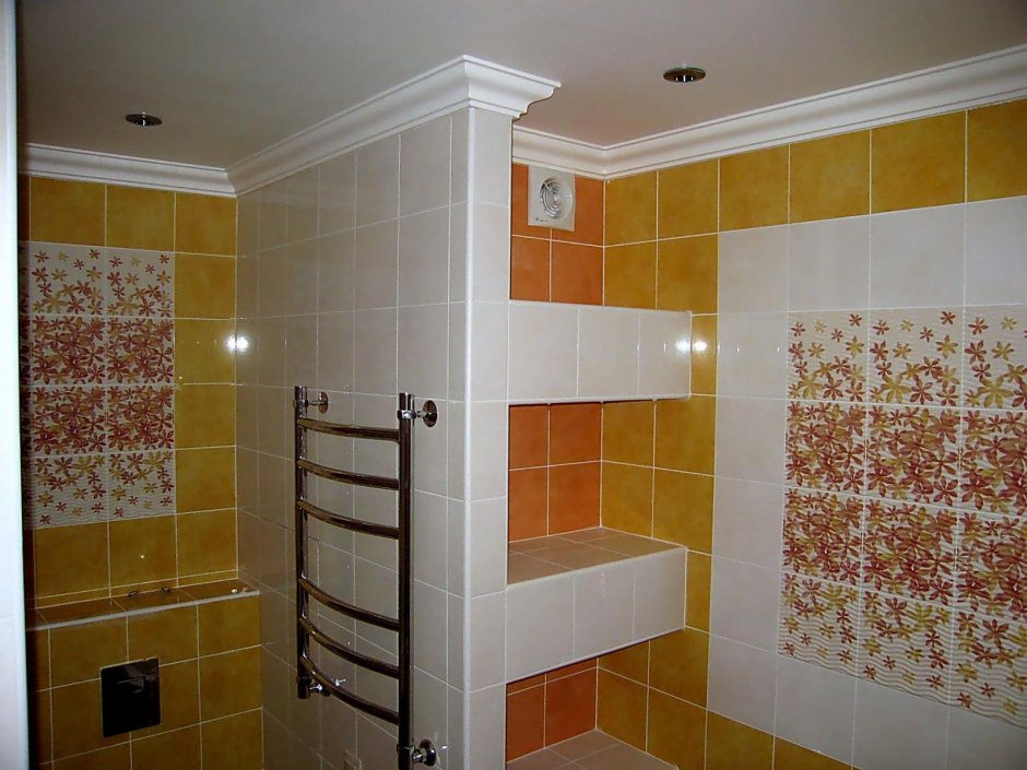 Интересная укладка плитки в ванных комнатах (59 фото)