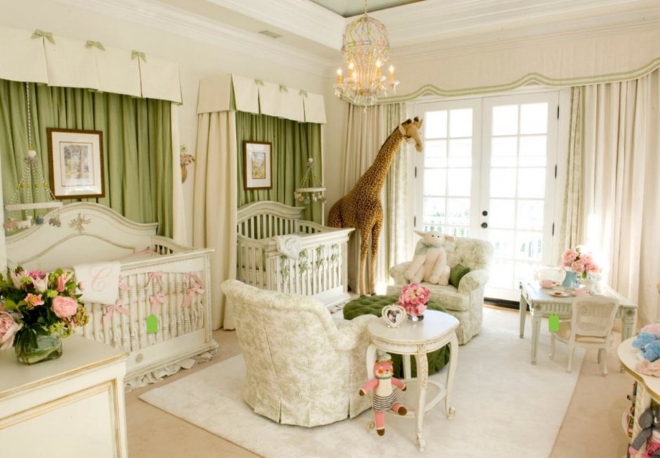 Комната для новорожденного в классическом стиле