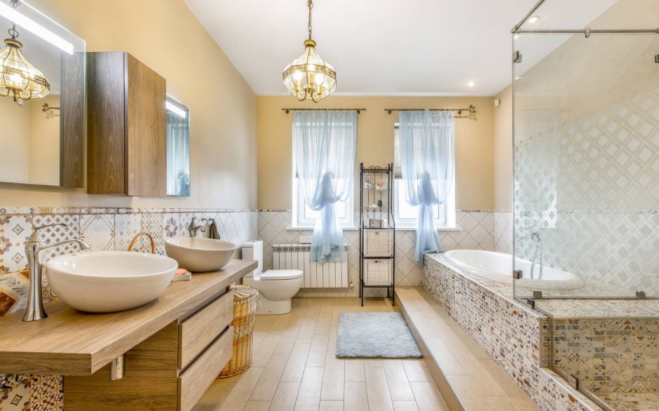 Большая ванная комната в стиле Прованс