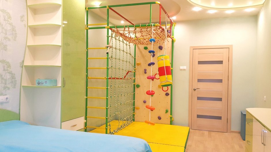 Детская комната со спортивным уголком