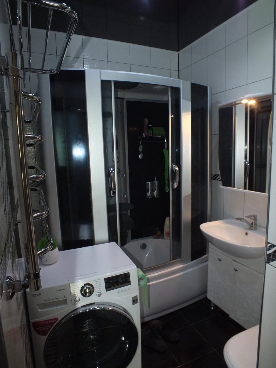Ванная комната в хрущевке с душевой кабиной