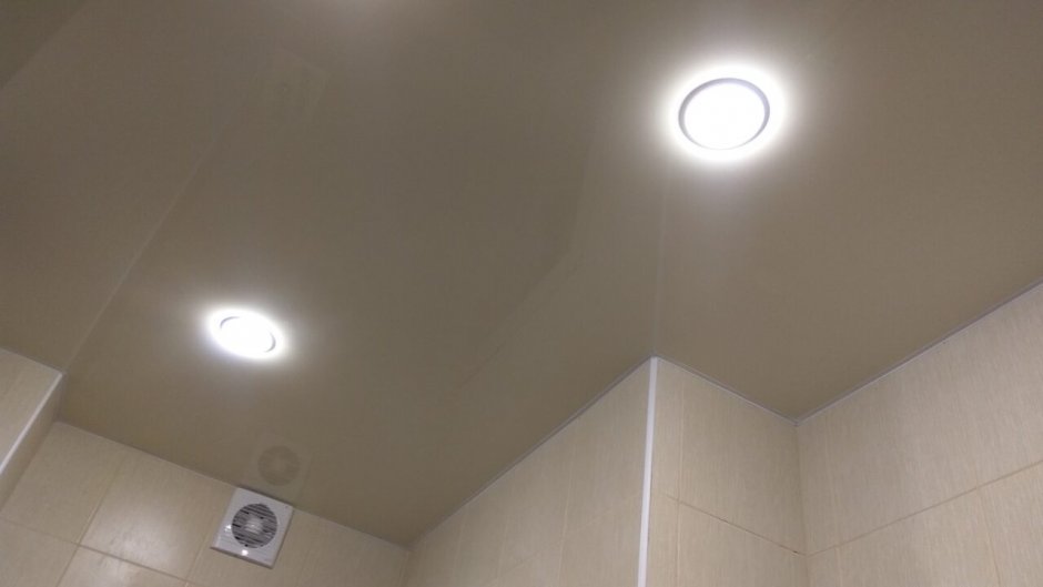 Лампочки для натяжных потолков в ванной