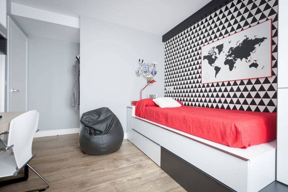 Красно черно белая спальня для подростка