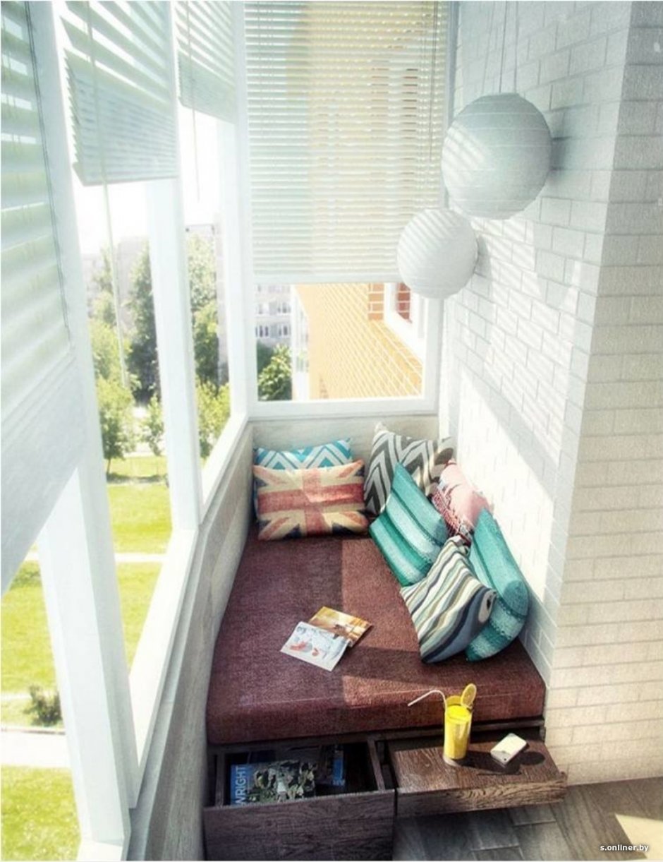 Маленький балкон для отдыха
