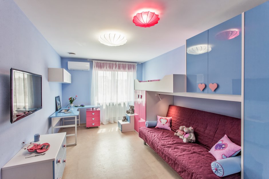 Комната для двух девочек школьного возраста в квартире