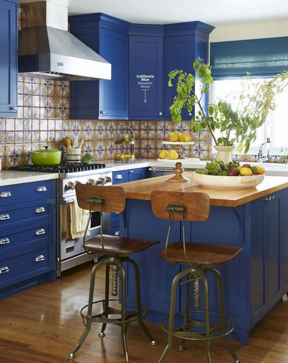 Кухня в синих тонах интерьер