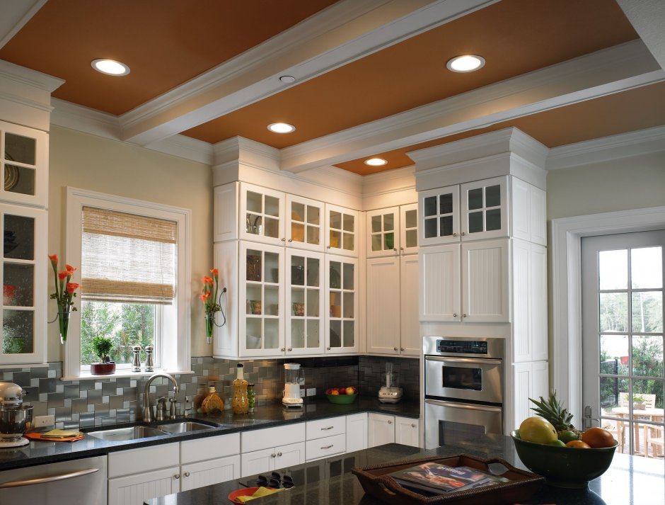 Дизайн кухонь с низкими потолками (58 фото)