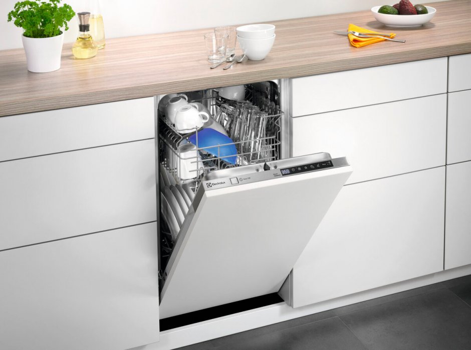 Посудомоечная машина Electrolux ESL 4650 ro