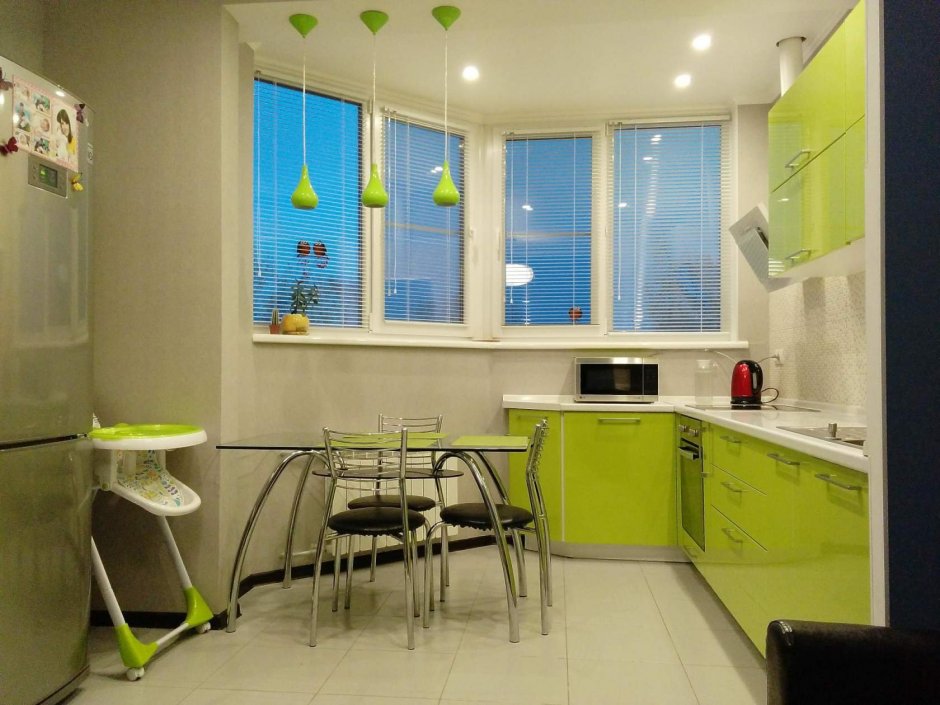Дизайн маленькой кухни с балконом (59 фото)
