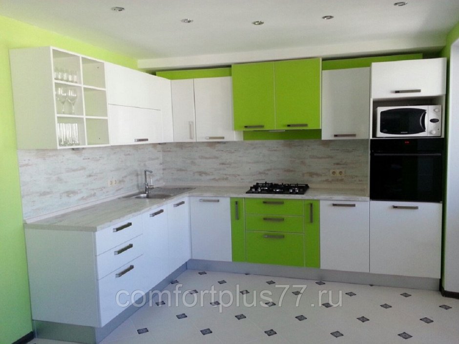 Зелено белые кухни (59 фото)