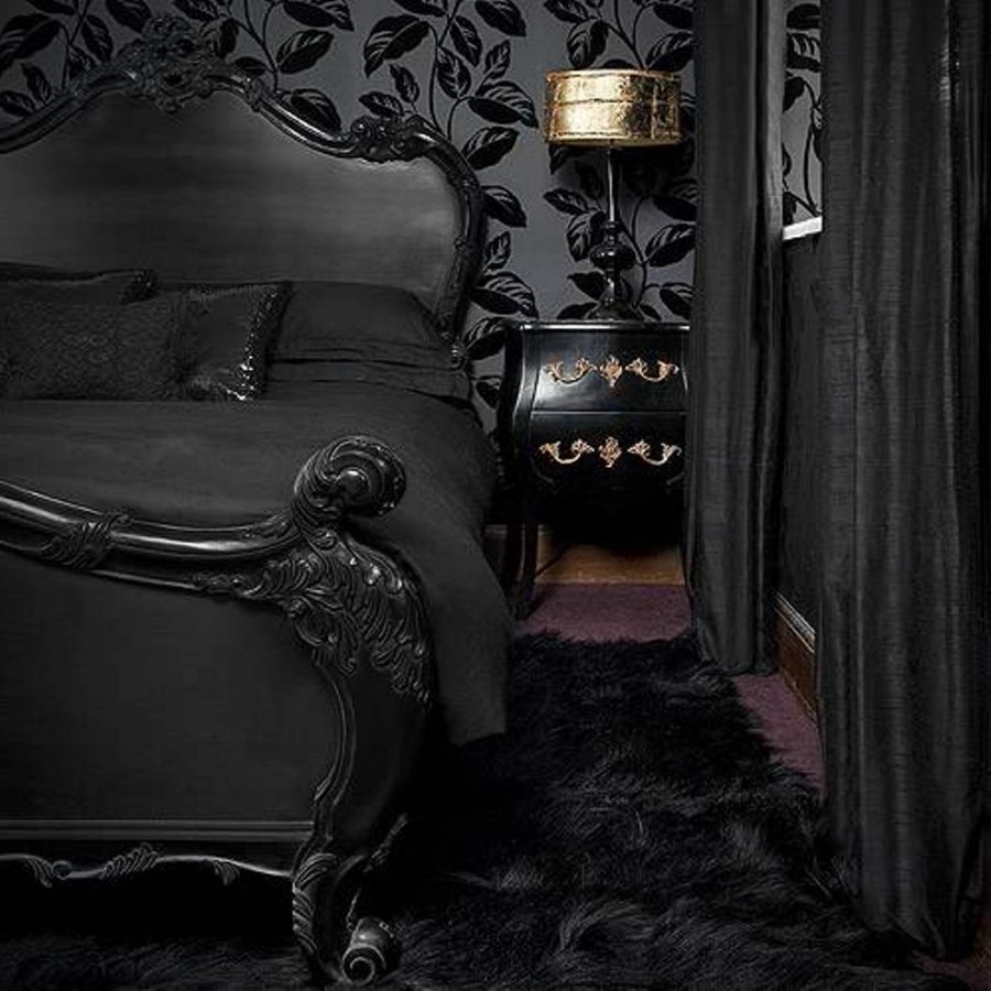 Спальня в викторианском стиле Готика черно-белая