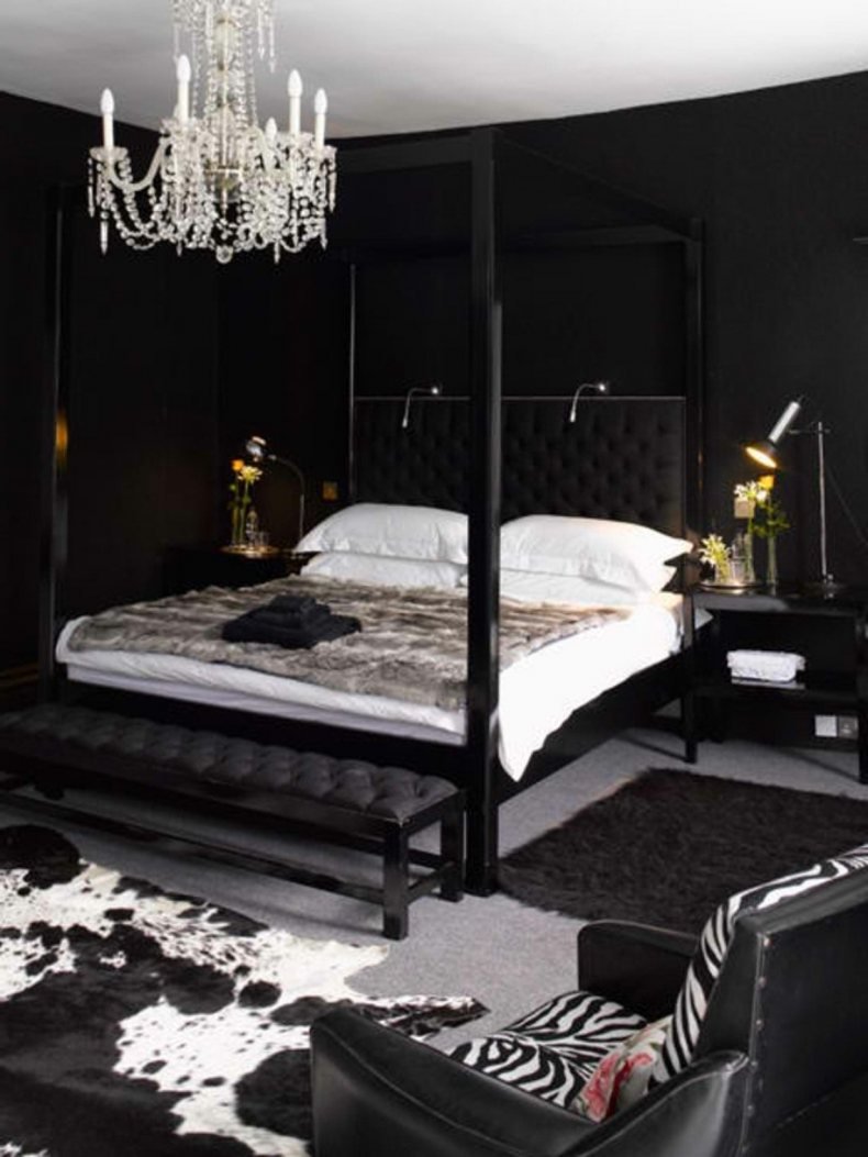 Спальня в черном цвете