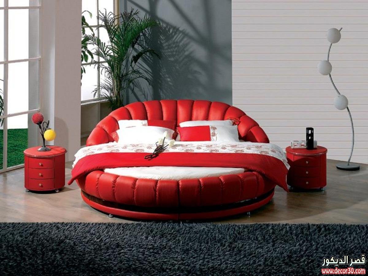 Круглый диван для спальни