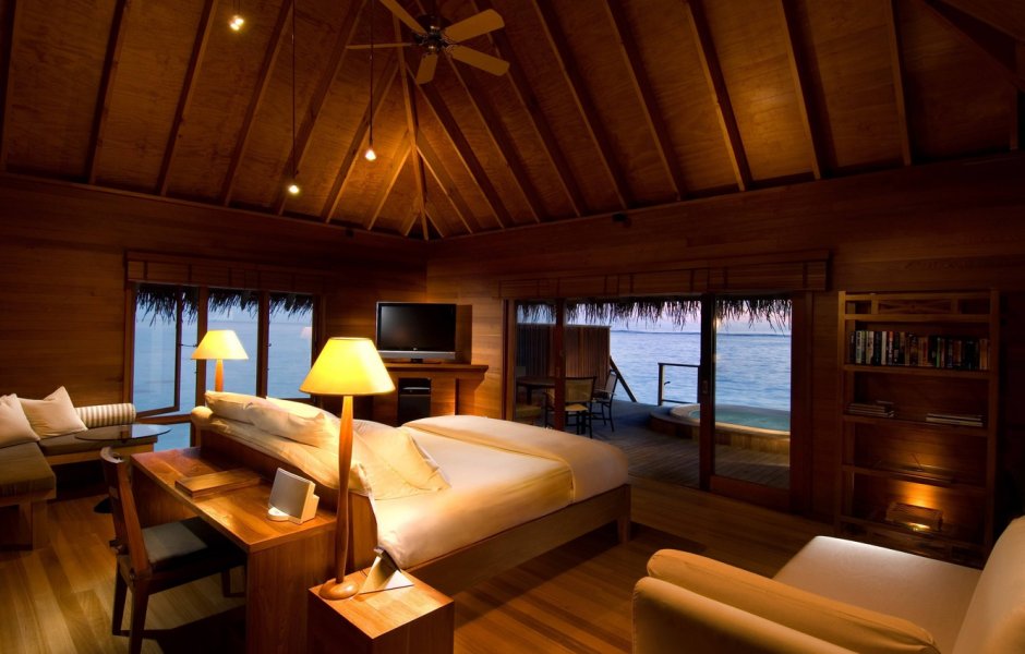 Милый туалетный столик