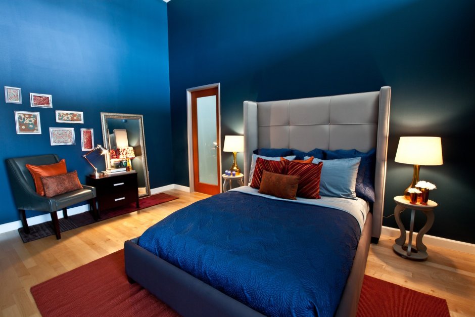 Интерьер спальни с синей кроватью (63 фото)