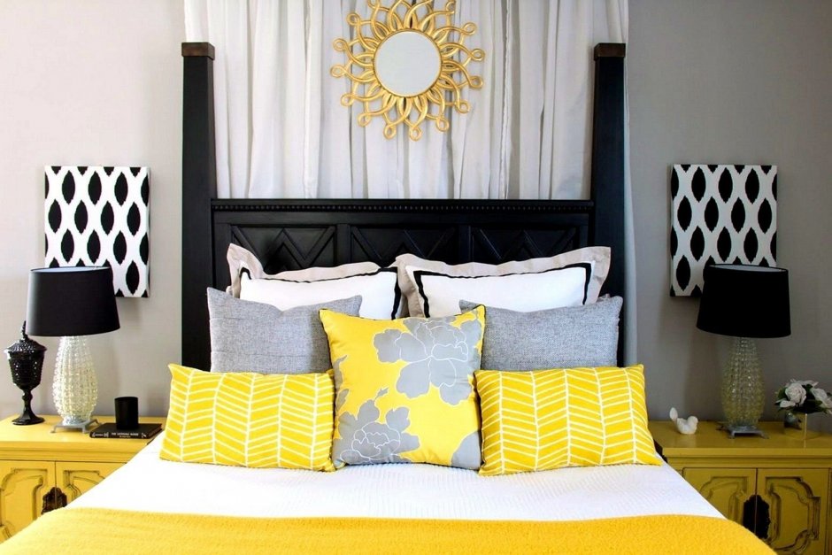 Спальня в серо желтом цвете