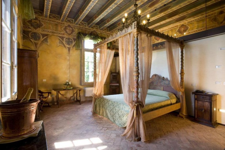 Спальня в рыцарском замке