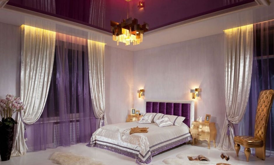 Шторы в спальню к фиолетовому потолку
