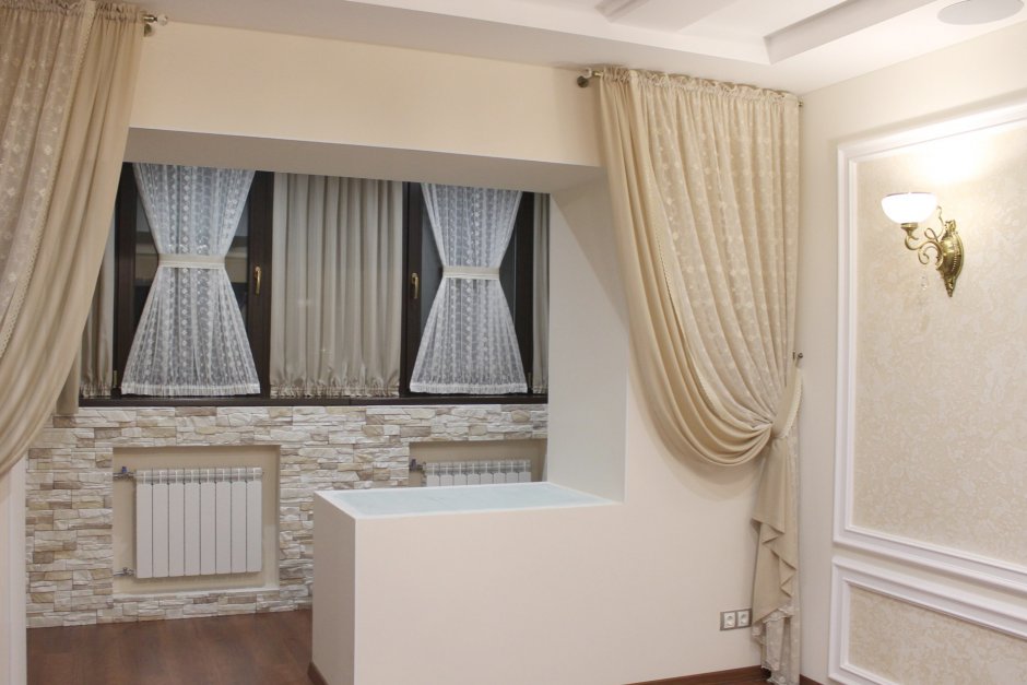 Римская штора и тюль на кухню