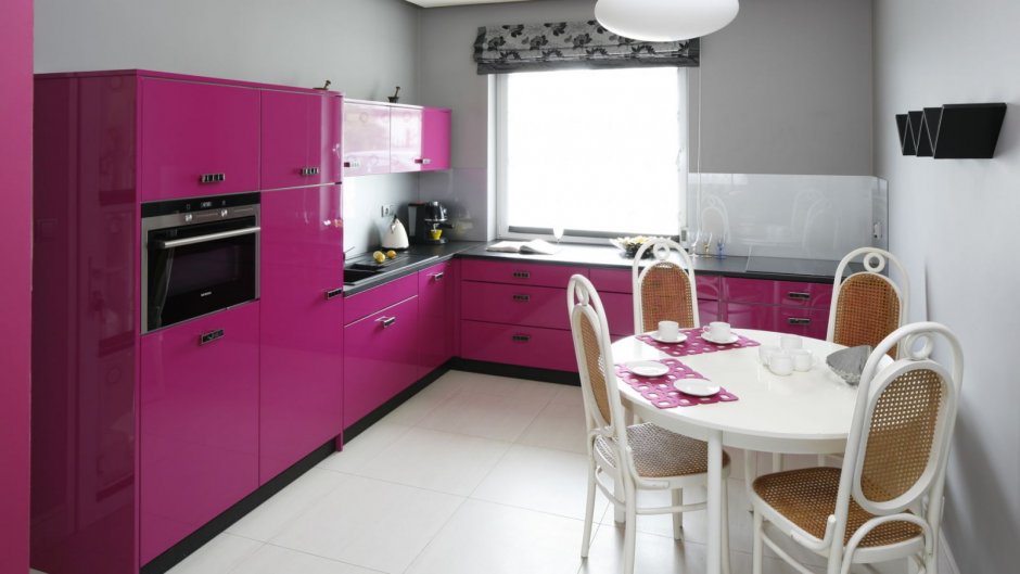 Серо розовая кухня (60 фото)