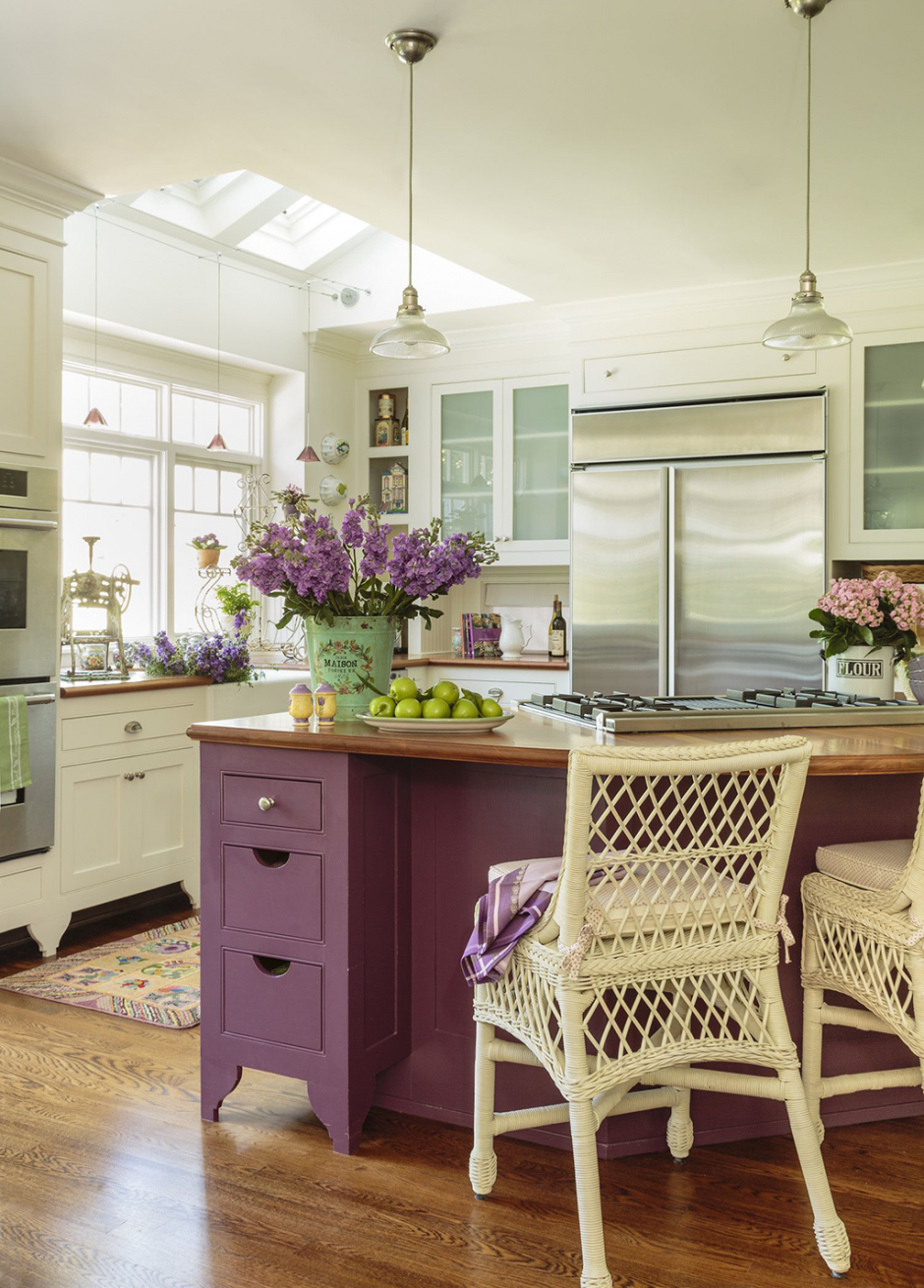 Кухни в стиле Прованс цветные в интерьере