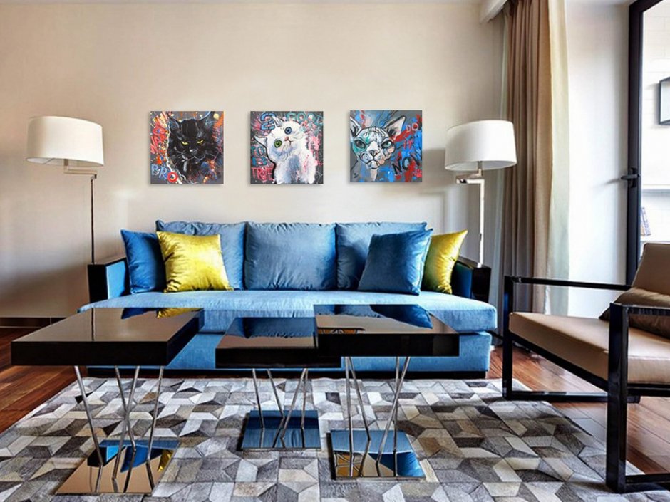 Интерьер современной гостиной с синим диваном