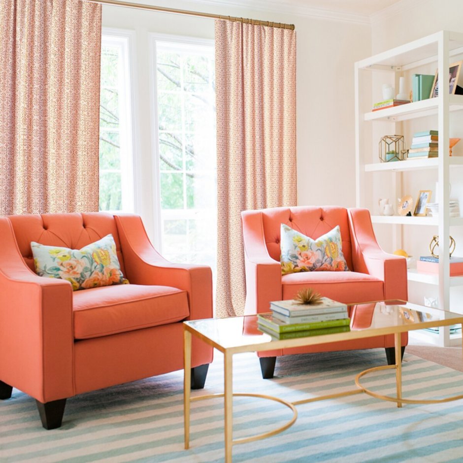 Персиковый диван в интерьере