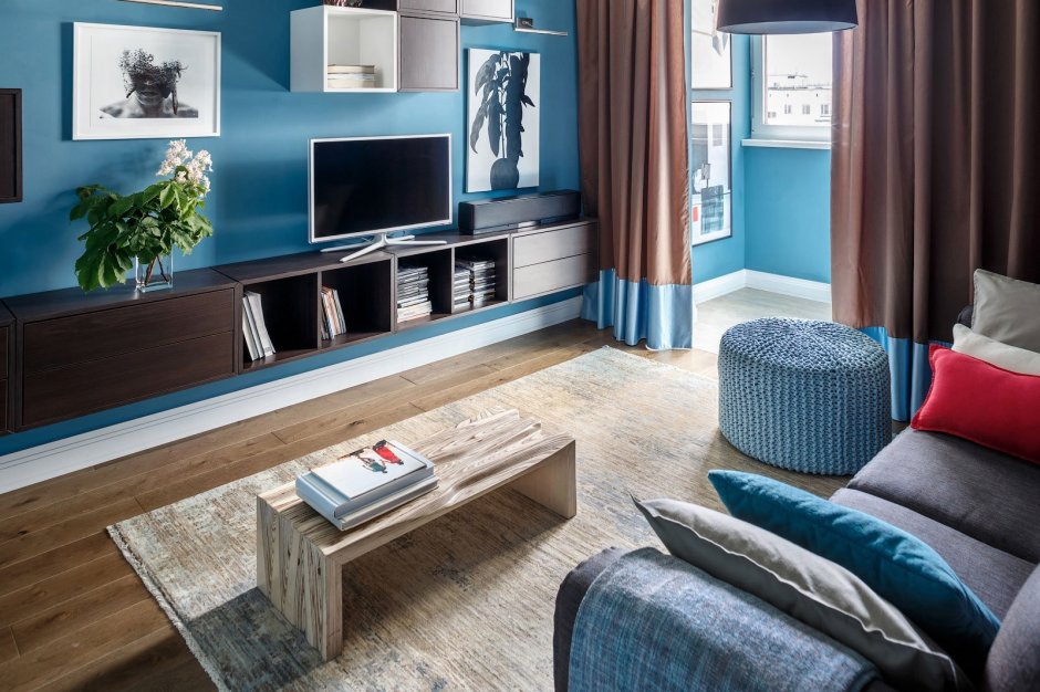 Синяя мебель в гостиной (35 фото)