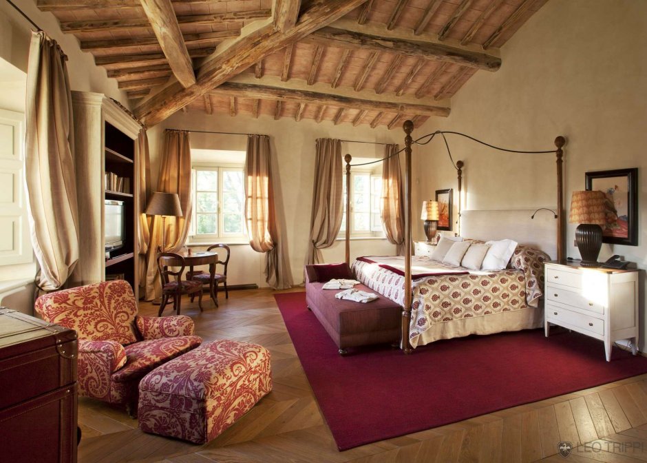 Спальня в Тосканском стиле