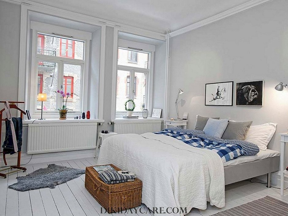 Спальня в скандинавском стиле с белыми стенами