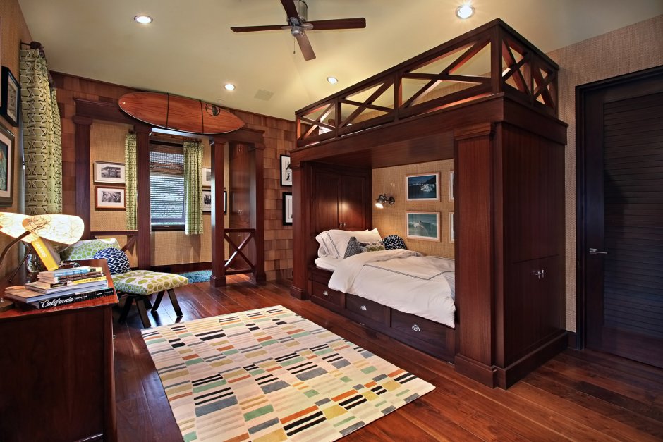 Маленькие спальни с панорамным окном