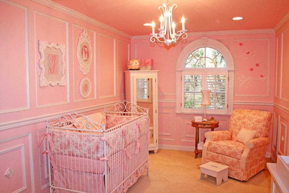 Интерьер комнаты для девочки младенца