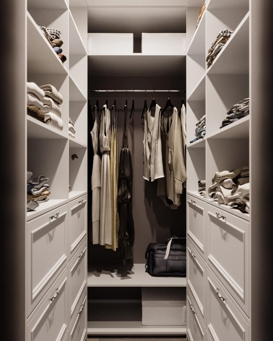 П-образные гардеробные комнаты