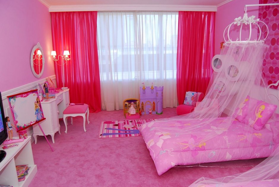 Комната для маленькой Барби
