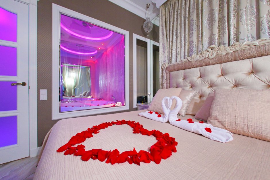 Романтические спальни для новобрачных