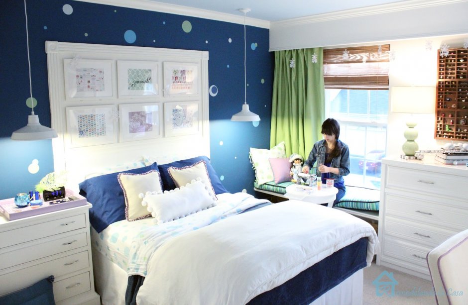 Комната для девочки подростка в синем цвете