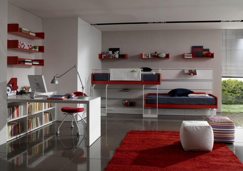 Красная мебель в интерьере комнаты для подростка