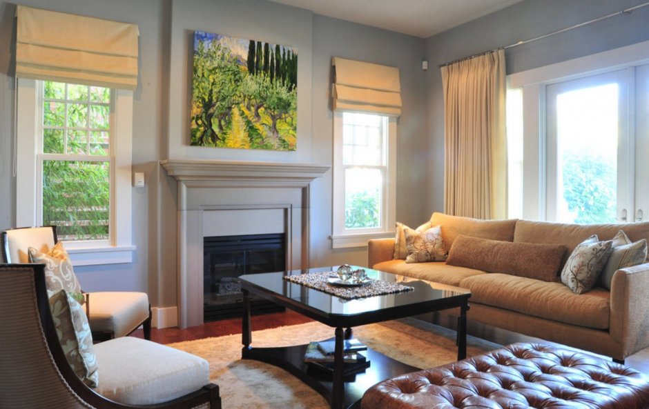 Гостиная с окном