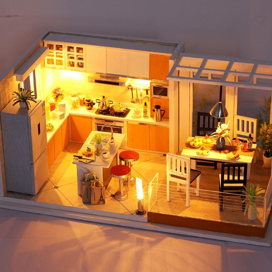 Кукольный домик маленький с подсветкой