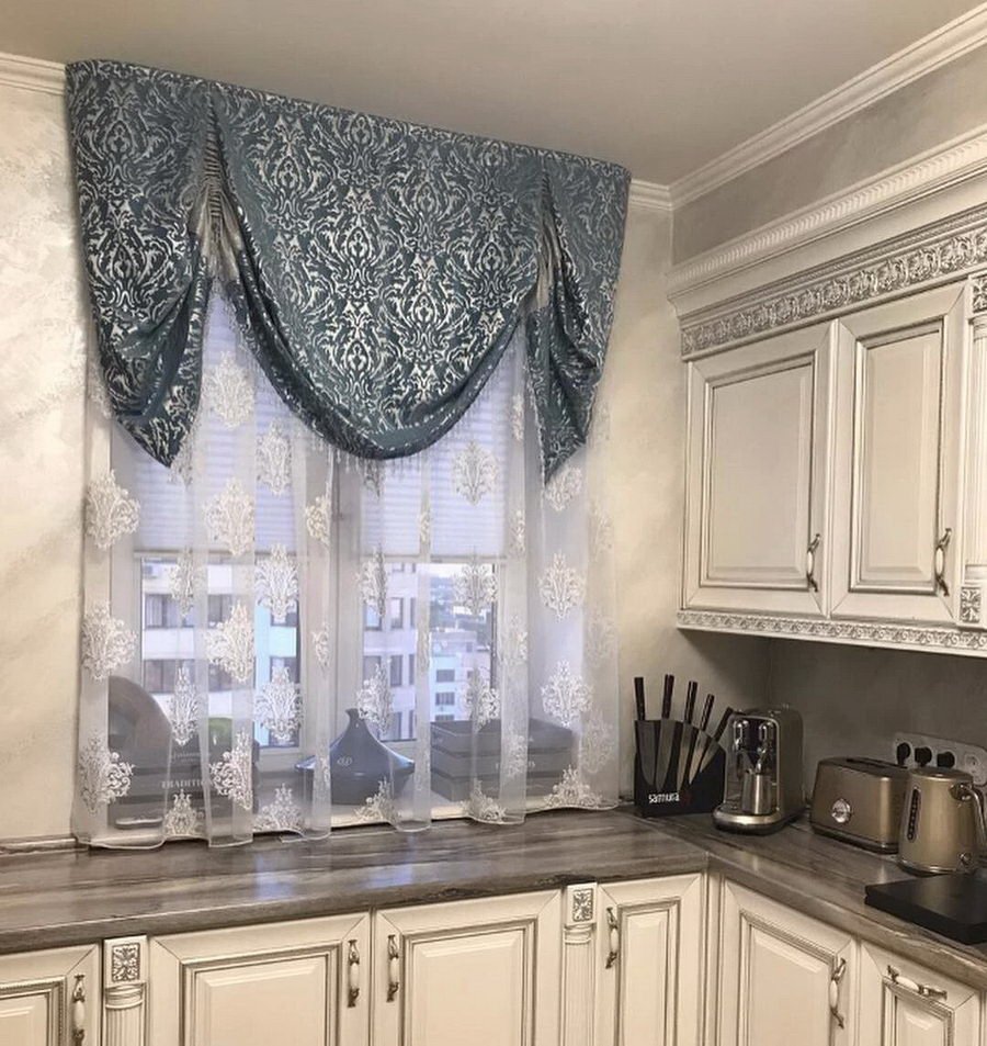 Стильные шторы на кухню 2019