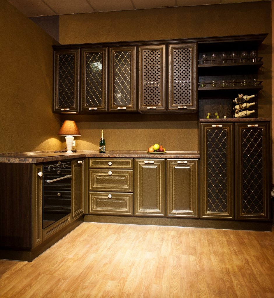Кухонный гарнитур деревянный фасад