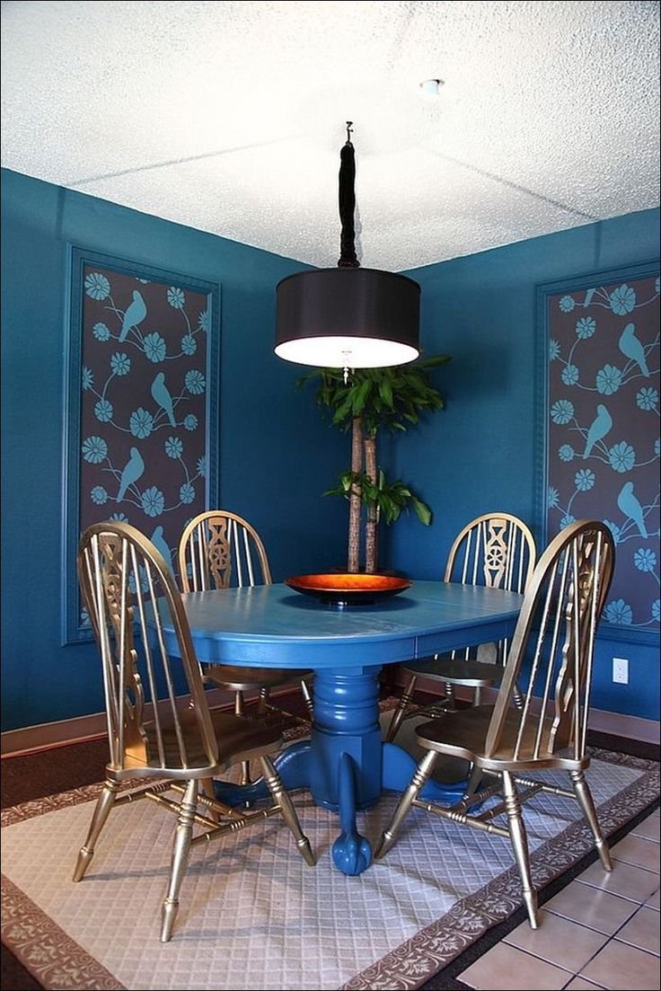 Синий стол на кухню