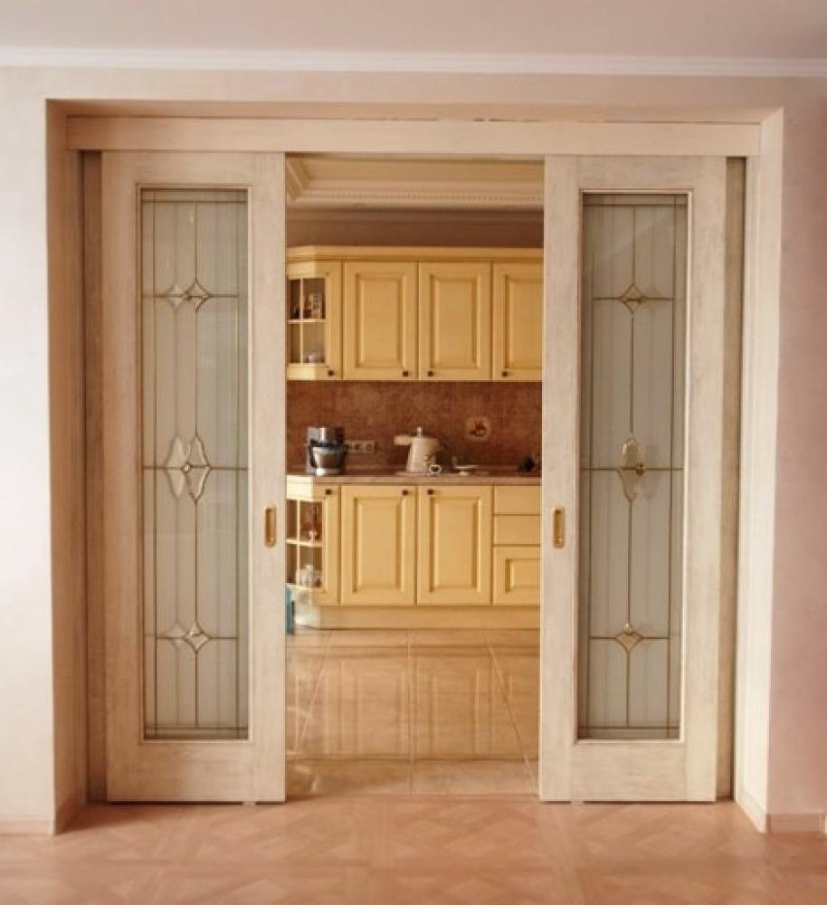 Купить двери на кухню. Межкомнатные двери на кухню. Раздвижные двери на кухню. Двери в гостиную. Раздвижные двери межкомнатные.