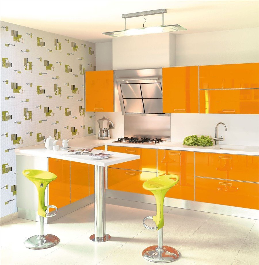 Кухня в оранжевом цвете