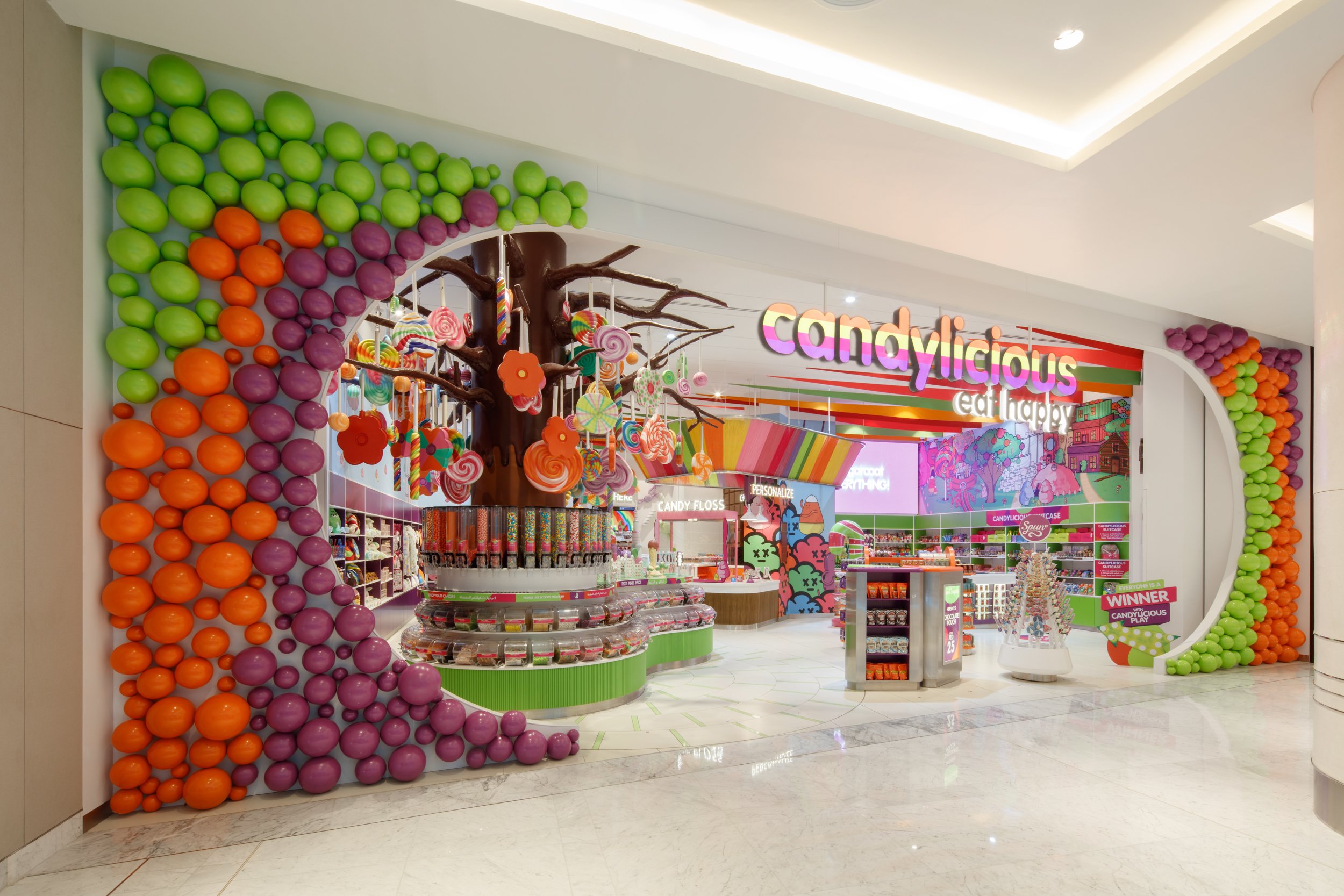 Candy shop 2. Candylicious Дубай. Candylicious Дубай Молл. Магазин Candylicious Dubai Mall. Дубай Молл магазин сладостей.